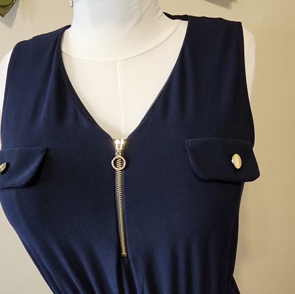 WD1.  Emma & Michele long dress - Picture 4 of 14